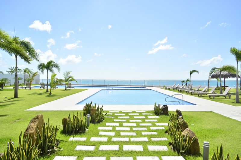 Royal Palm Vista 2